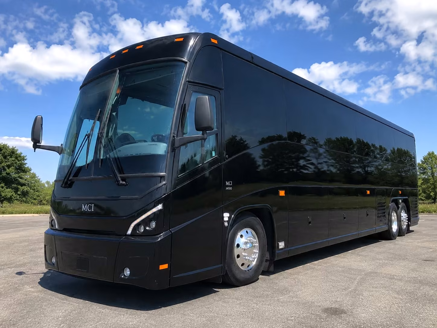 corporate event and employee shuttle bus rentals in burbank