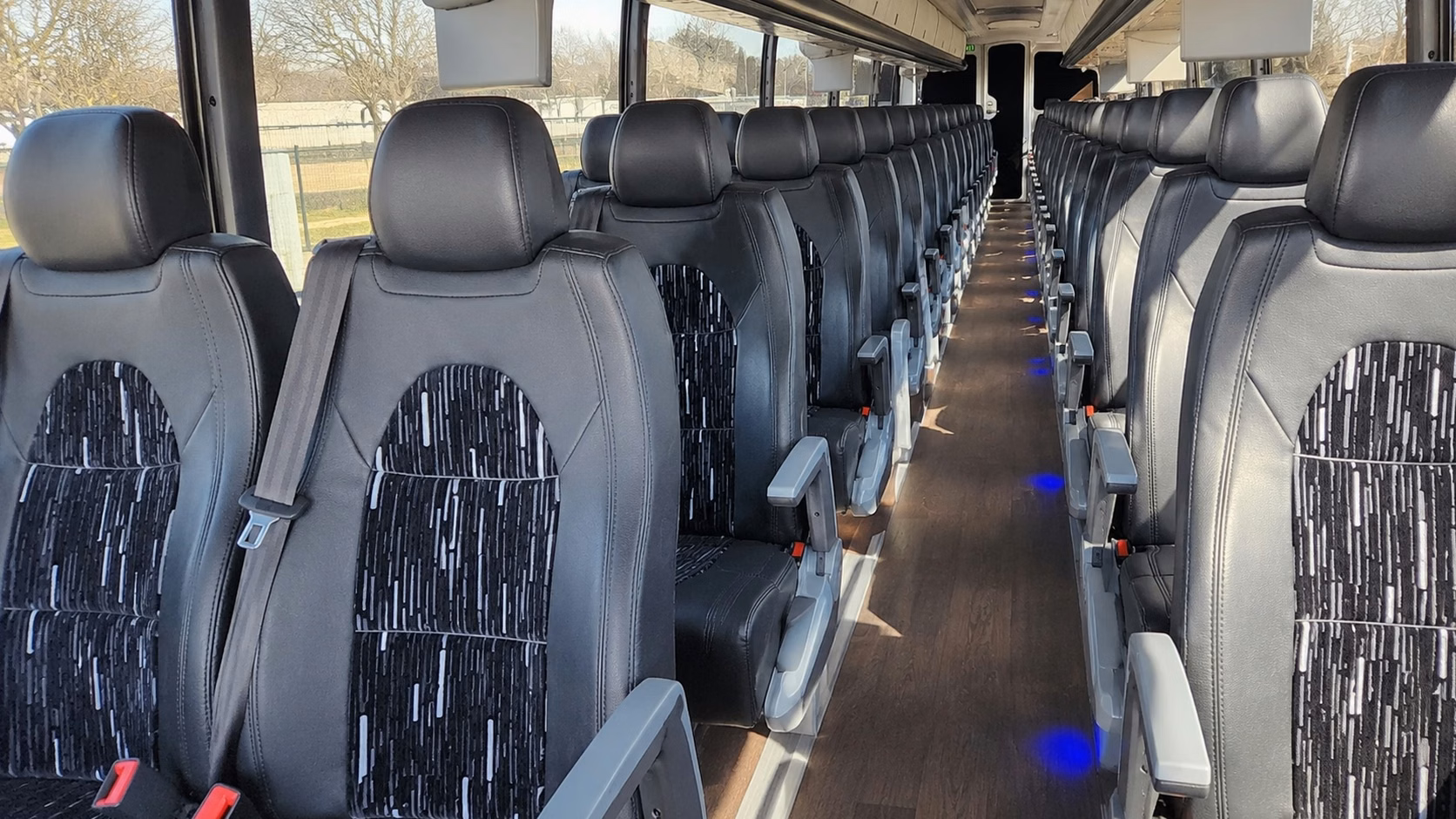 shuttle buses for burbank wedding guests staying near hollywood burbank airport